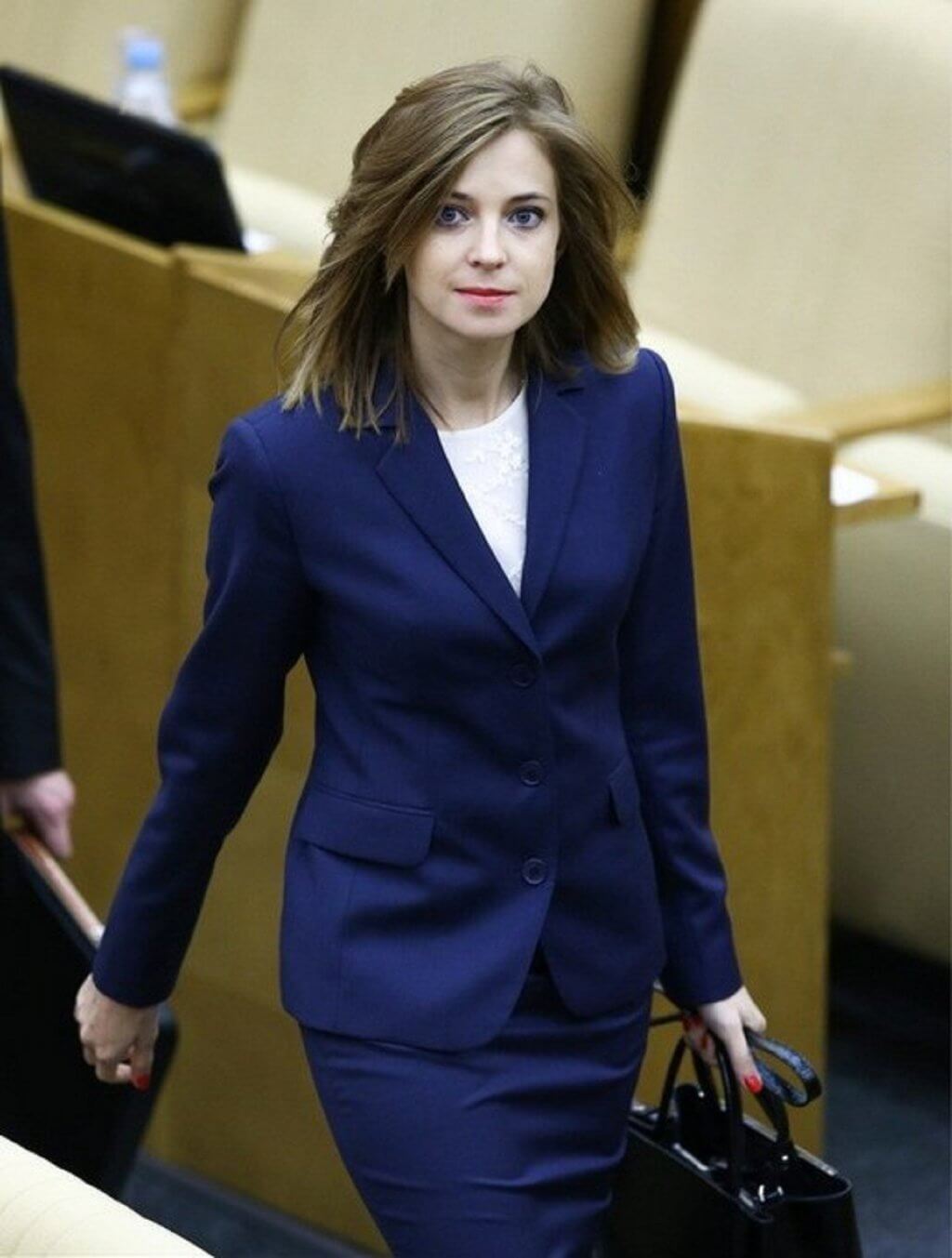 natalia_poklonskaya_in_the_state_duma_by_valeria222-damx80x.jpg