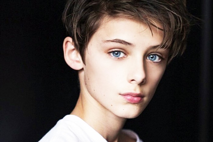 Мальчик 12 лет фото красивый голубоглазый