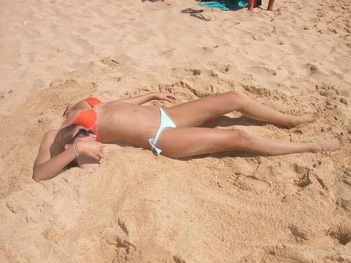 Фото приколы пьяных девушек на пляже   подборка фотографий (8)