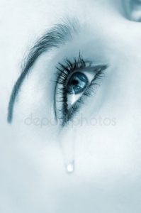 Красивые картинки со слезами девушек008
