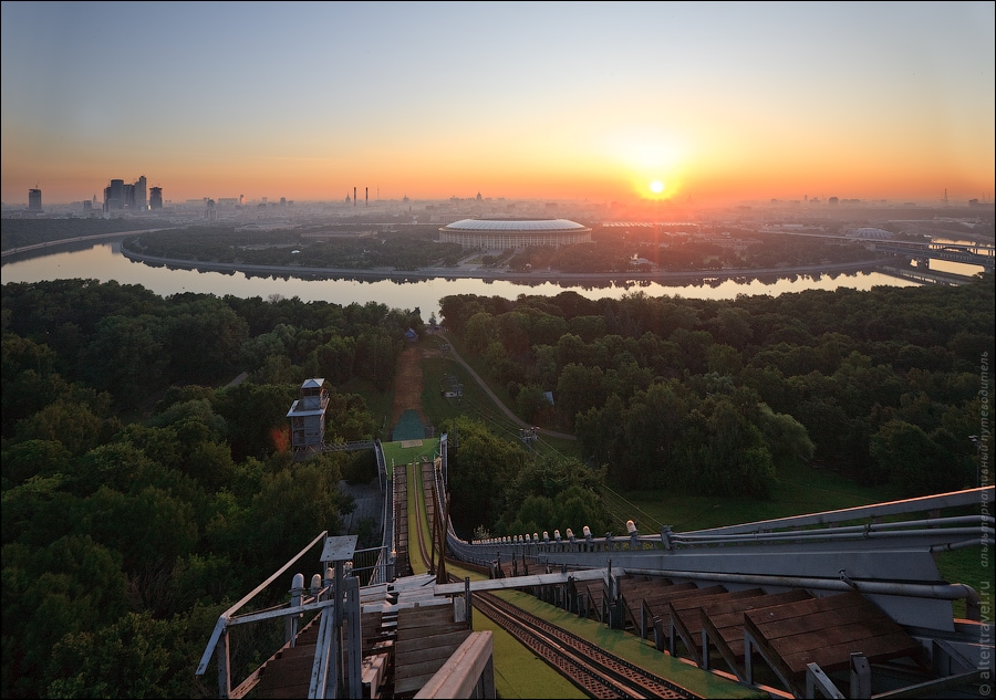 Рассвет над Москвой рекой   рисунок для детей 012