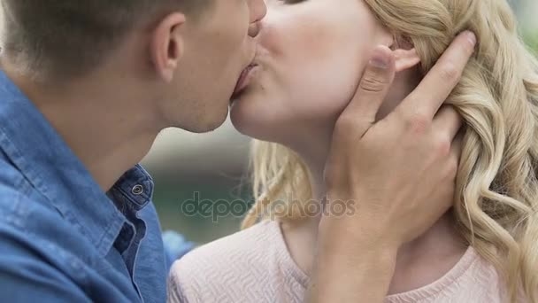 Страстный поцелуй красивые картинки 015