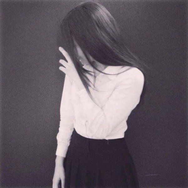 Фото девушка плачет на аву в ВК   сборка аватарок (21)