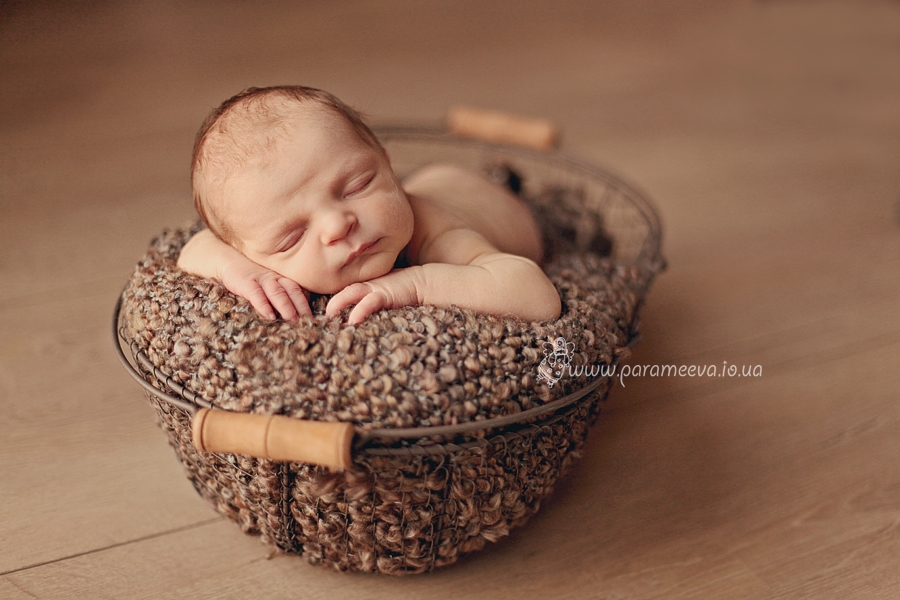 Фото новорожденных детей профессиональными фотографами 012