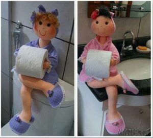 Кукла держатель для туалетной бумаги из капрона 011