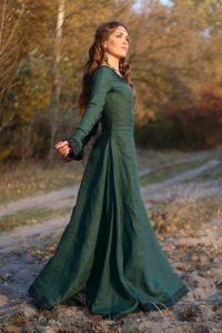 Зеленое средневековое платье 016
