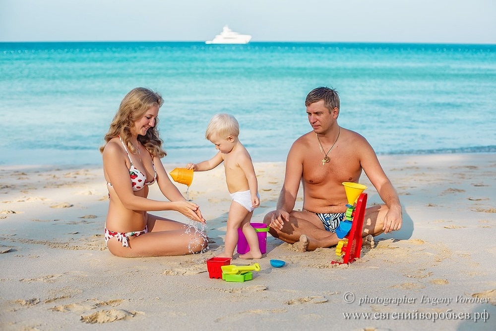 Семейные фото на море с детьми прикольные