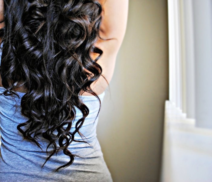 Девушка спиной с длинными волосами фото 2021 (13)