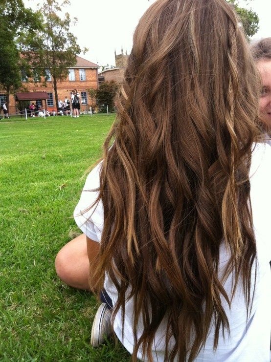 Девушка спиной с длинными волосами фото 2021 (7)