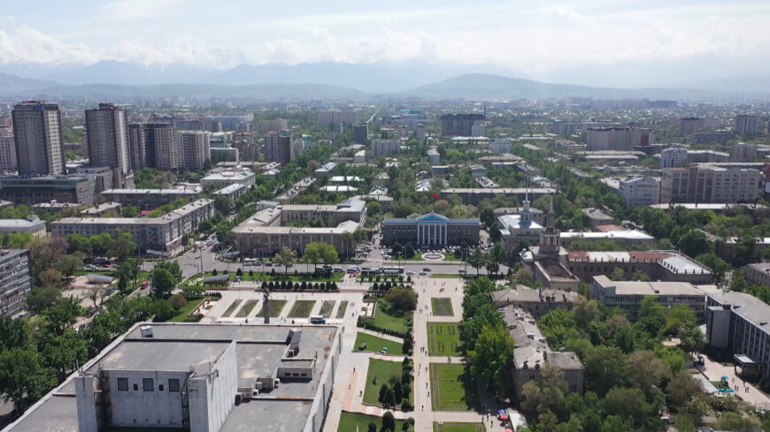 Навел город. Площадь Бишкека 2022. Киргизия столица Бишкек. Город Бишкек 2020. Бишкек столица 2020.