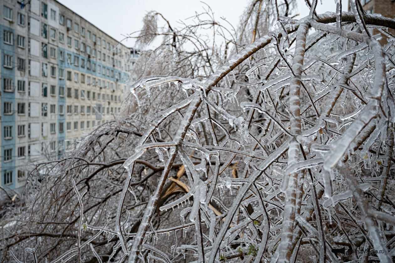 Красивый ледяной дождь в Москве 10